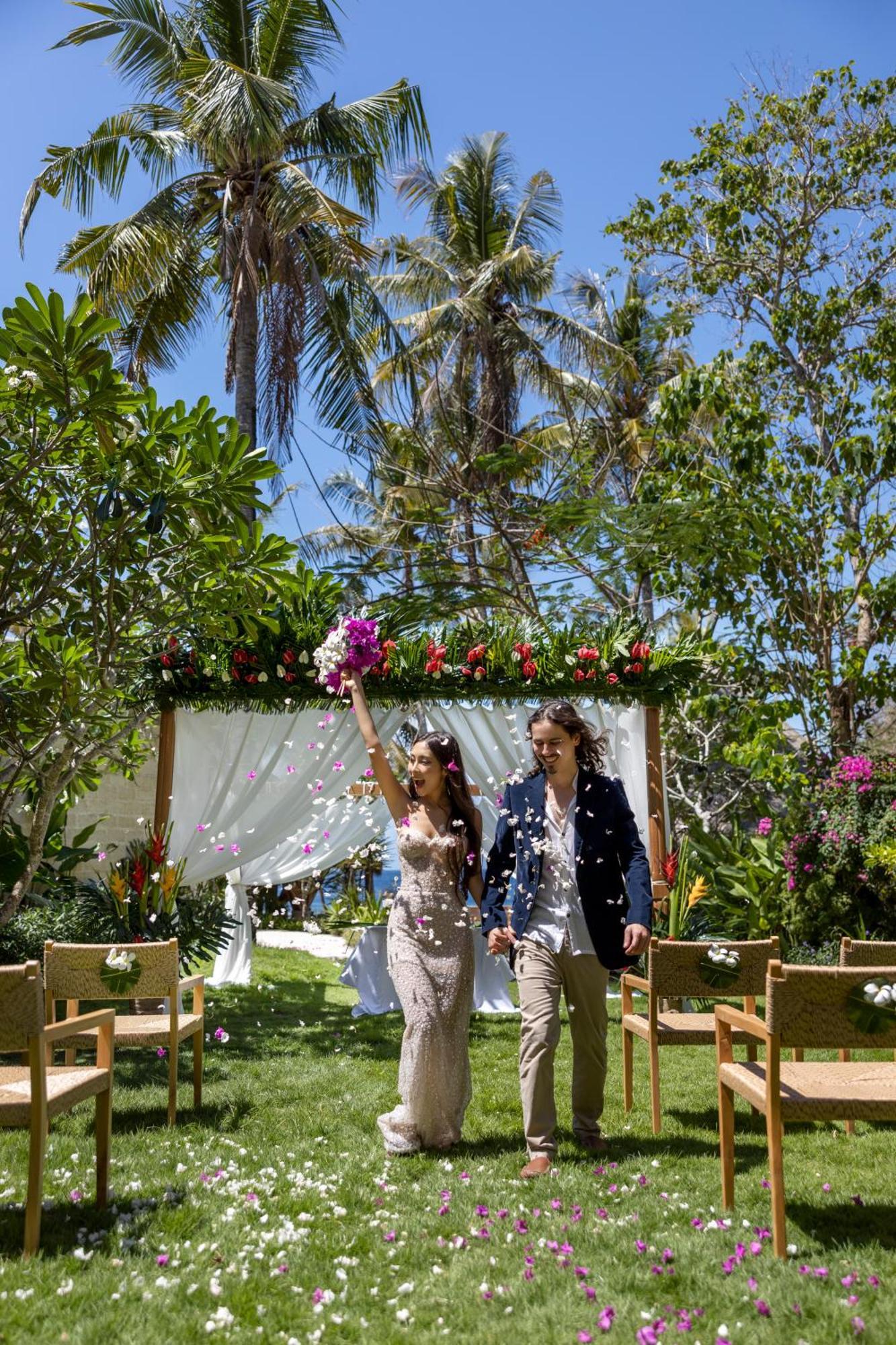 Tanglad Semaya Beach Resort מראה חיצוני תמונה